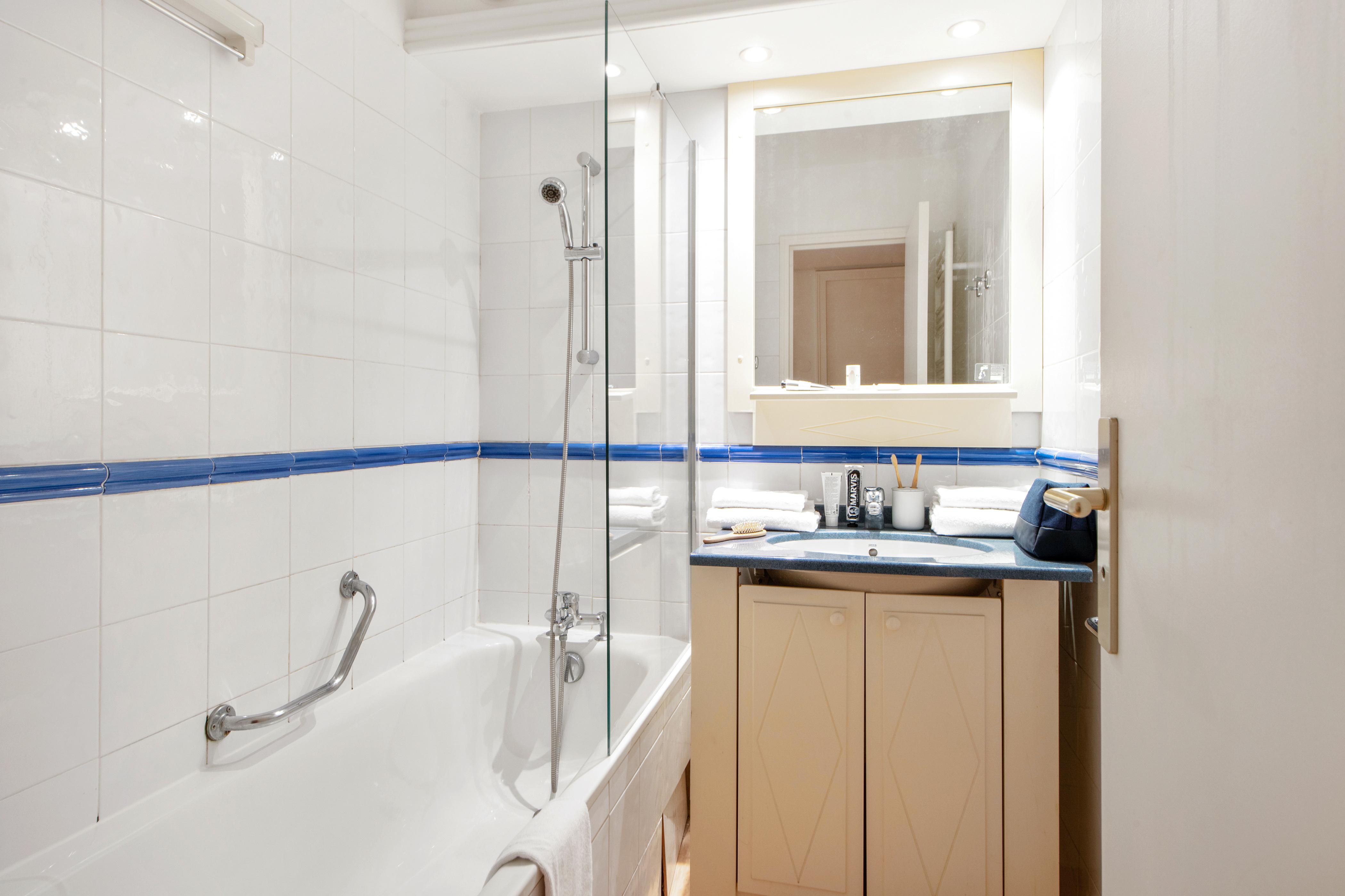 Residence Pierre & Vacances Les Rivages Du Parc ม็องตง ภายนอก รูปภาพ