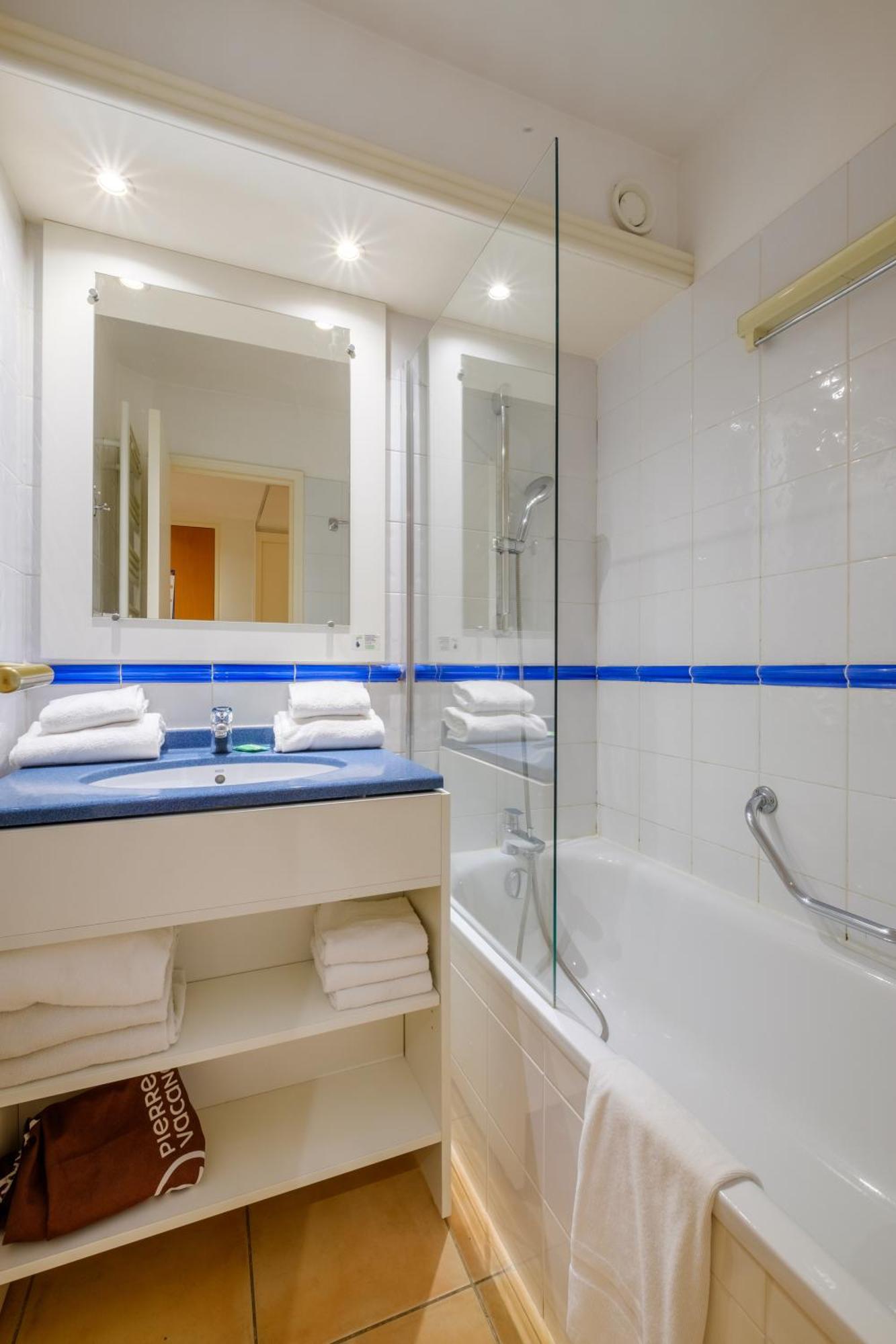 Residence Pierre & Vacances Les Rivages Du Parc ม็องตง ภายนอก รูปภาพ