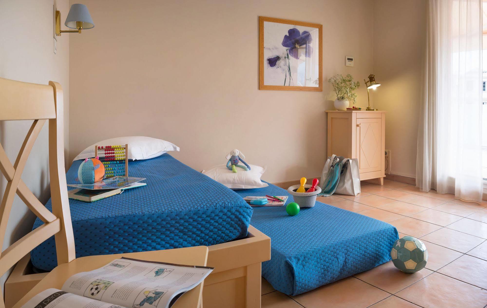 Residence Pierre & Vacances Les Rivages Du Parc ม็องตง ภายนอก รูปภาพ